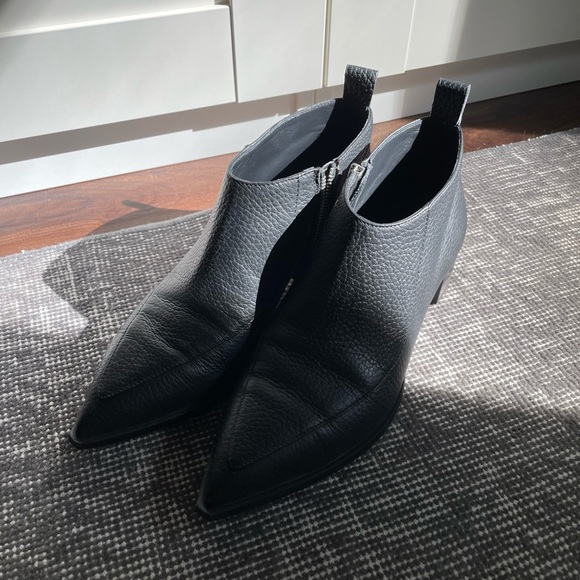 Everlane Boss Ankle Boot - Picture 2 of 6